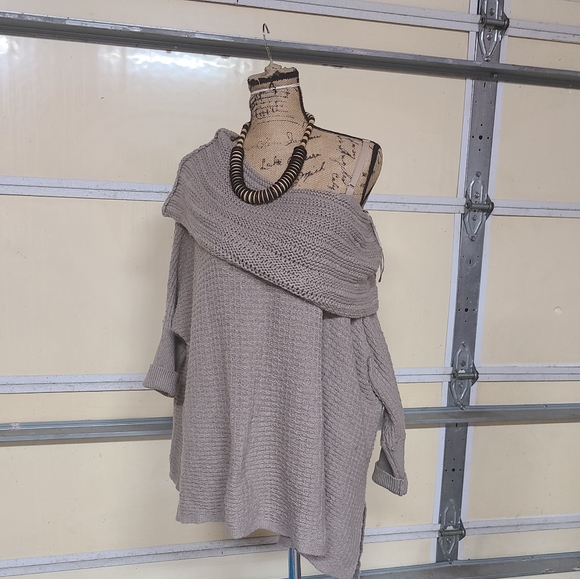 Free People Off Shoulder Sweater Top Medium - Picture 6 of 8